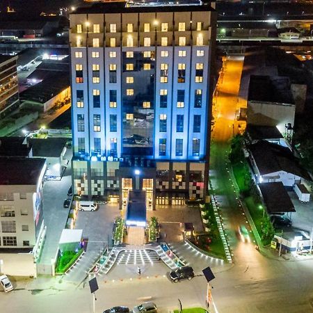 Krystal Palace Douala Exterior photo