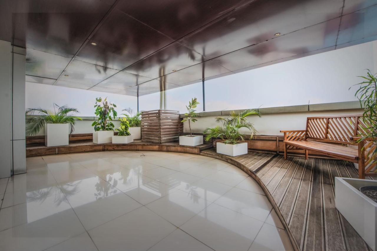 Krystal Palace Douala Exterior photo